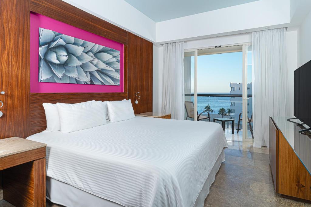 Krystal Grand Los Cabos - All Inclusive photo