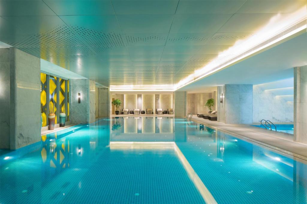 Bazén v ubytování Kempinski Hotel Fuzhou nebo v jeho okolí