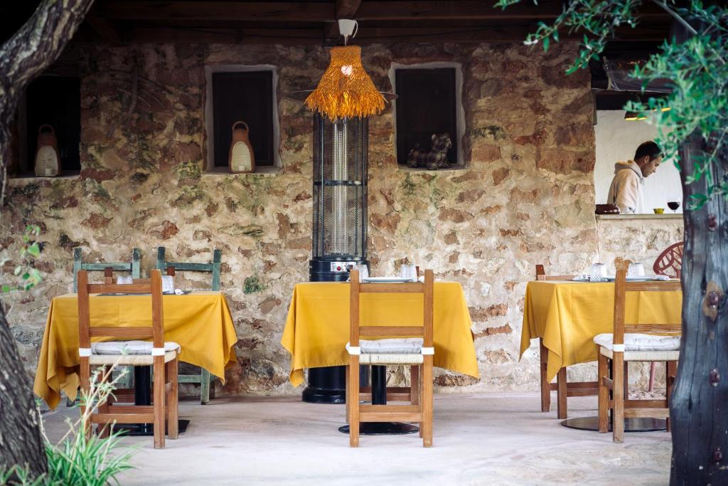 Restaurace v ubytování Hotel Rural Can Partit Adults Only-Ibiza