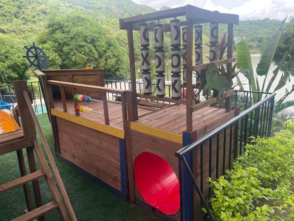 Herní místnost nebo prostor pro děti v ubytování Santa Elena Lake House
