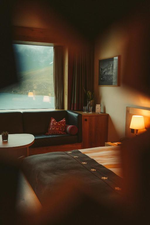 Frutt Mountain Resort - Lake View Room