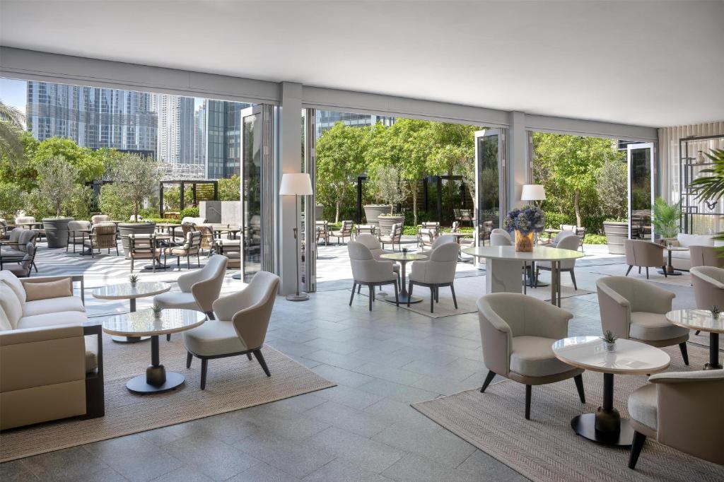 Kempinski The Boulevard Dubai餐廳或用餐的地方