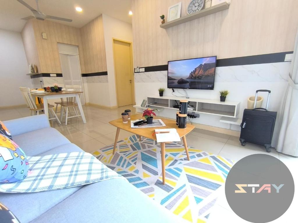 TV a/nebo společenská místnost v ubytování DP Family 6Pax Stylish Comfort Netflix BySTAY