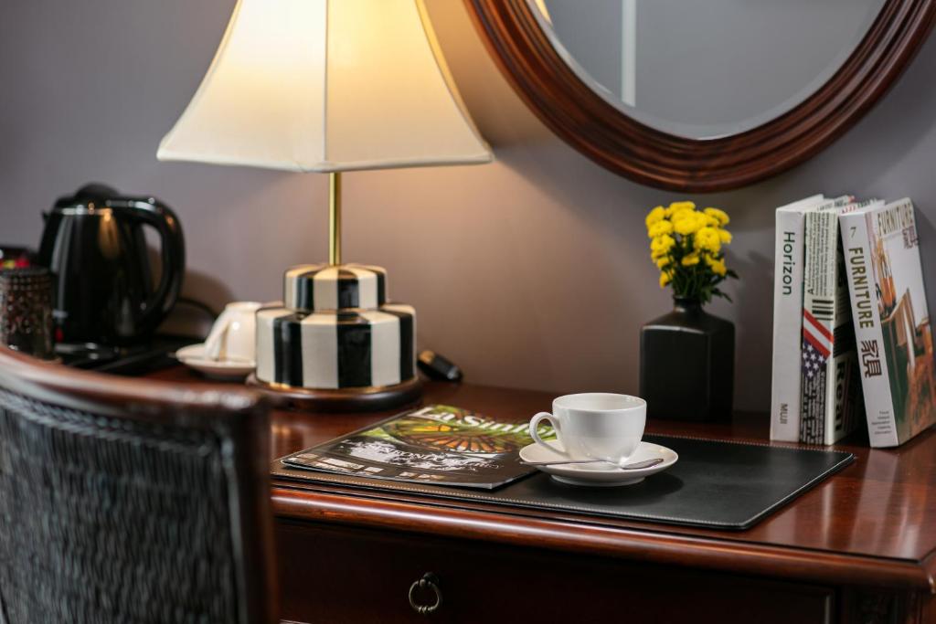 Suite Junior Nhìn Ra Hồ Nước