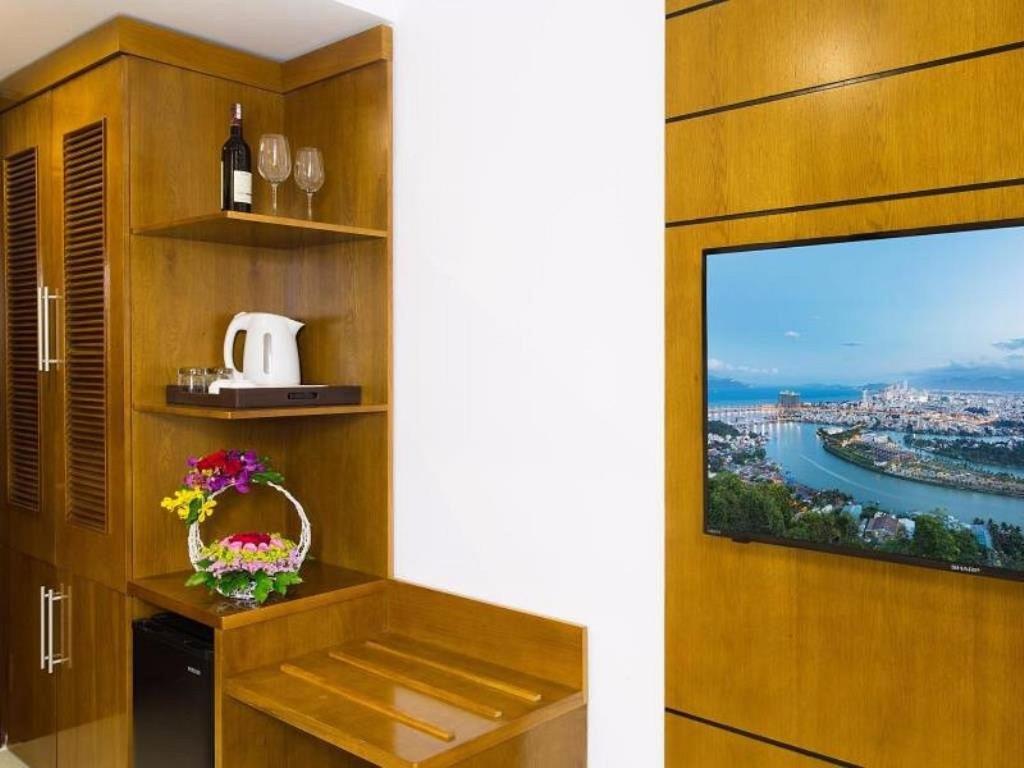 TV a/nebo společenská místnost v ubytování Sunniva Hotel Nha Trang