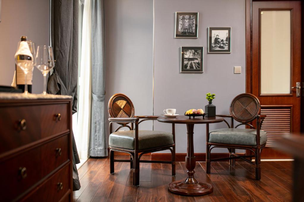 Suite La Sinfonia