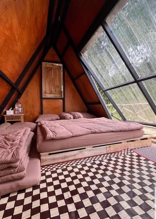 Postel nebo postele na pokoji v ubytování Glamping Tent