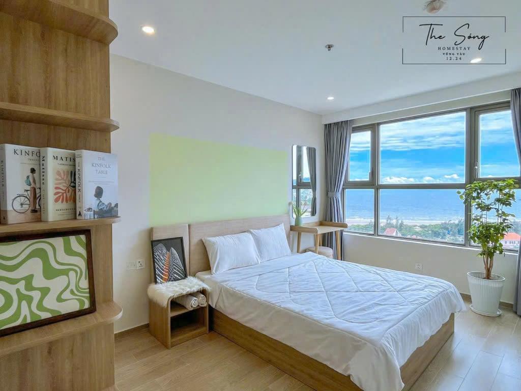 Postel nebo postele na pokoji v ubytování Luxury apartment sea view- May The Sóng