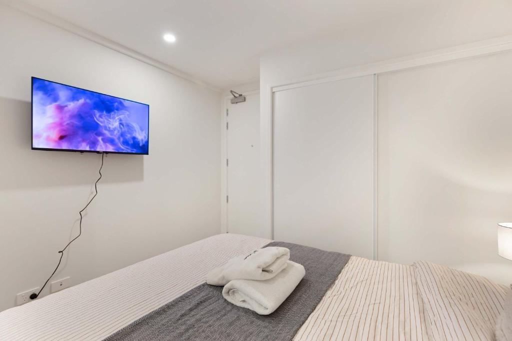 CBD 1BR - Modern Stay with Pool & Gym in Wellington - Resim 11