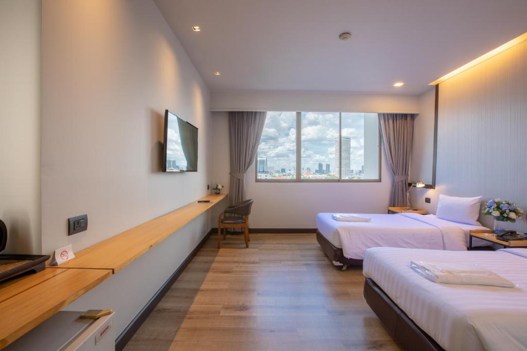 
Superior Twin - No Carpet
