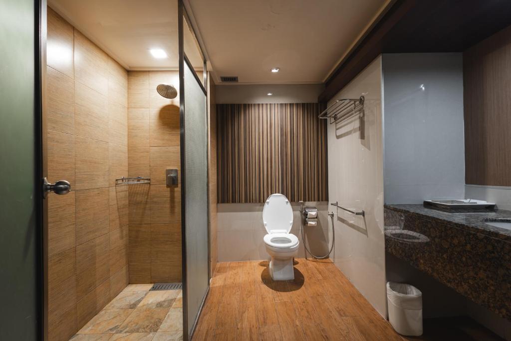 The Royal River Hotel - Double Room With Balcony