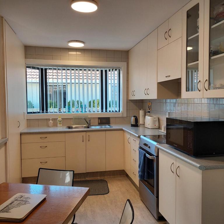 Checketts Bungalow in Halswell - Resim 4