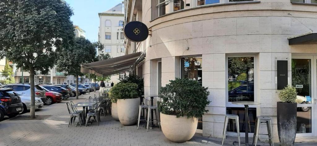 Budova, v ktorej sa apartmán nachádza