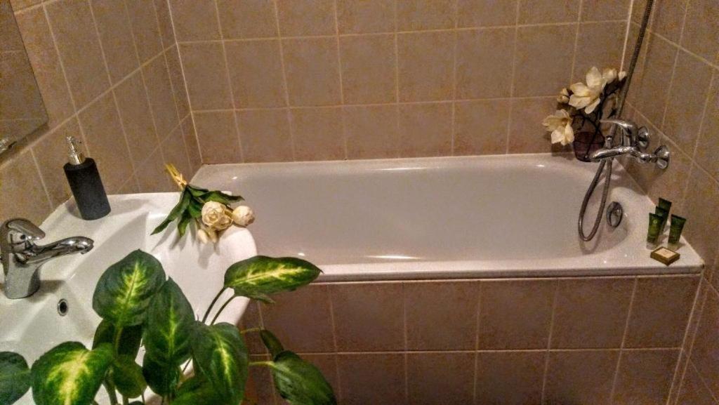 Kúpeľňa v ubytovaní Cleopatra Apartment Budapest
