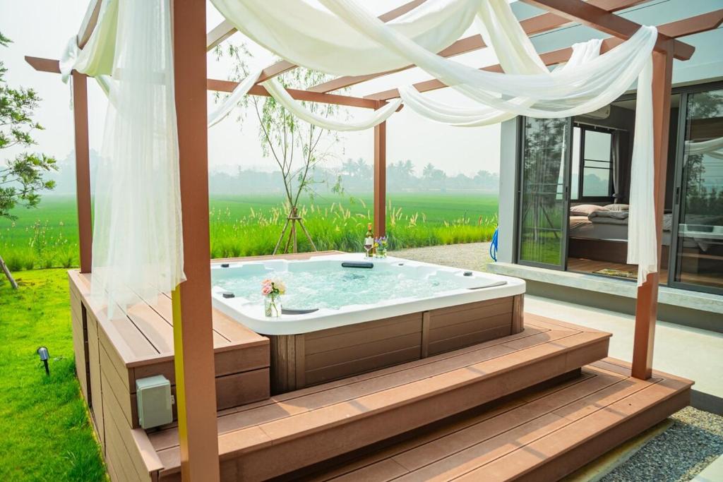 Zahrada ubytování Kirin's House Mae Taeng Chiangmai