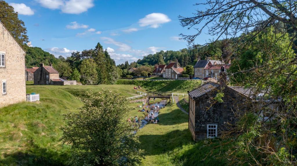 Keld Spring Lodge Retreat 5