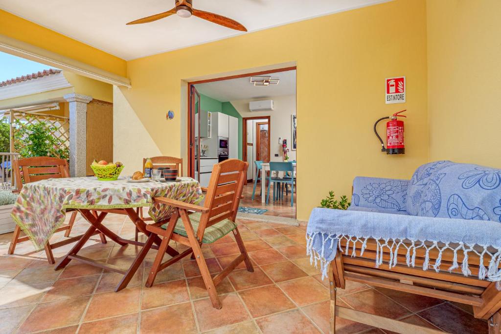 Χώρος καθιστικού στο Agata verde con terrazza e giardino
