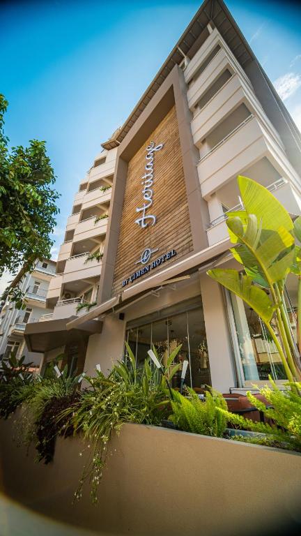 Budova, kde se hotel nachází