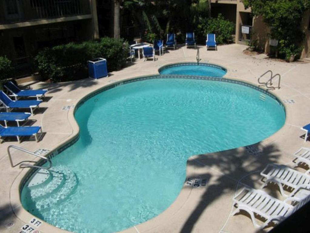 Beachview - Ocean View Two-Bedroom Apartment