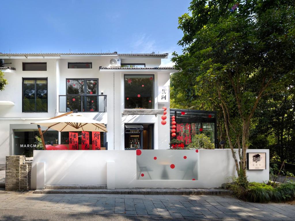 Το κτήριο όπου στεγάζεται  το bed & breakfast