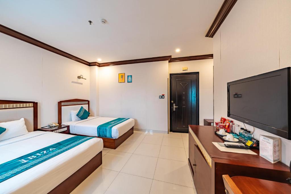 Phòng Superior 3 Người Nhìn Ra Thành Phố