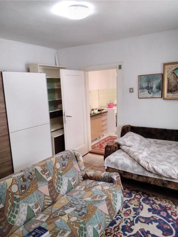 Postel nebo postele na pokoji v ubytování Home in flowers