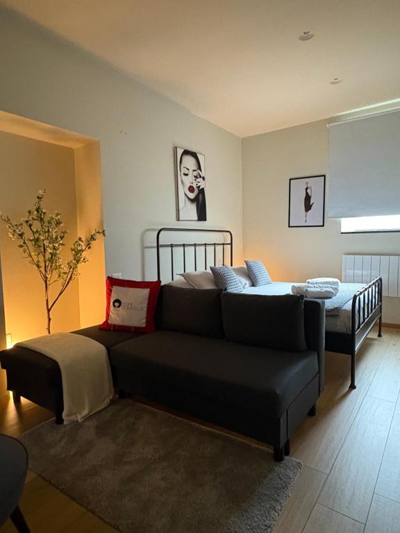 Postel nebo postele na pokoji v ubytování Home Donatella