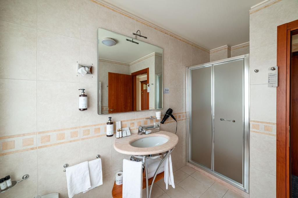 Koupelna v ubytování Phi Hotel Astoria