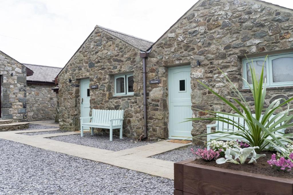 Glan Morfa Lodge Retreat - Two-Bedroom House
