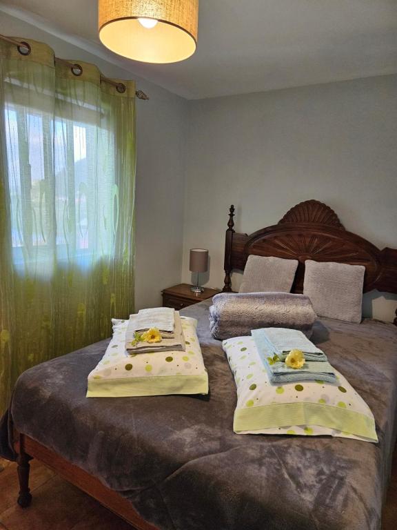 Postel nebo postele na pokoji v ubytování Casinha da Ladeira 3360