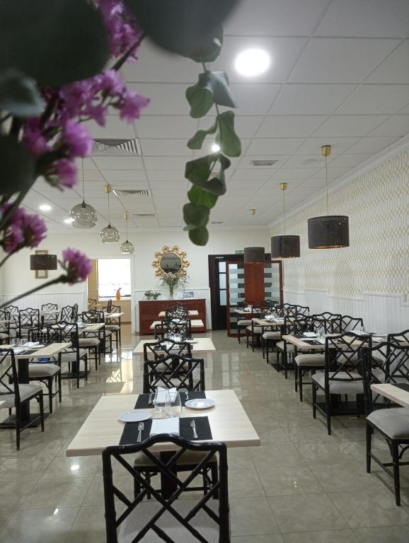 Restaurace v ubytování Hotel Oasis Familiar