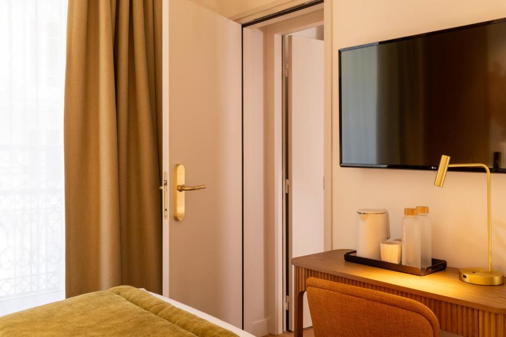 Hôtel Le Cardinal - Resim 28