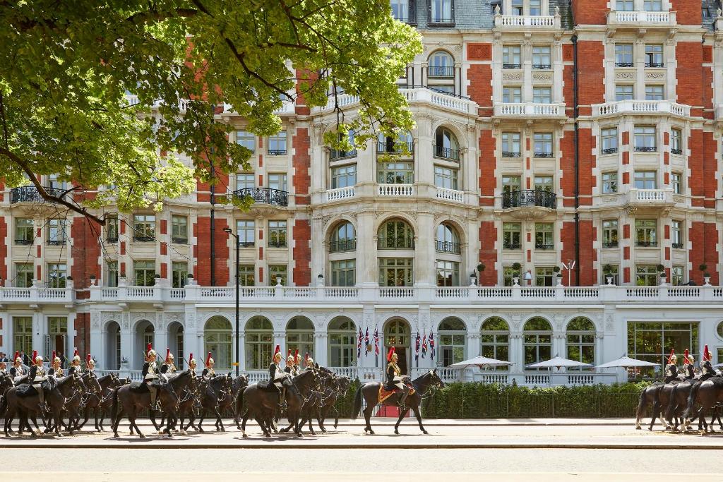 Mandarin Oriental Hyde Park, London - Resim 9