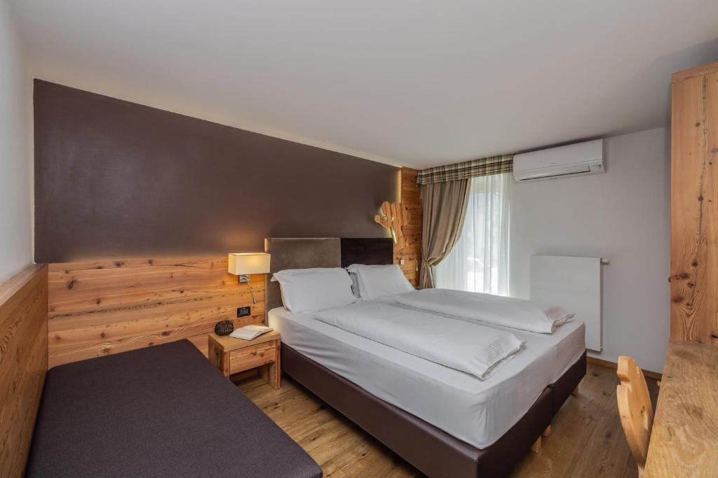 Hotel Ravelli Luxury Spa - Habitación Triple Con Balcón