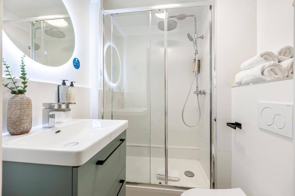 Le Bastille By Sweett - Resim 21