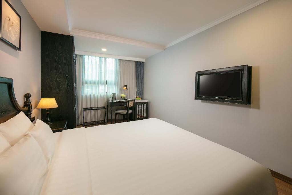 TV a/nebo společenská místnost v ubytování Paradise Grand Hotel