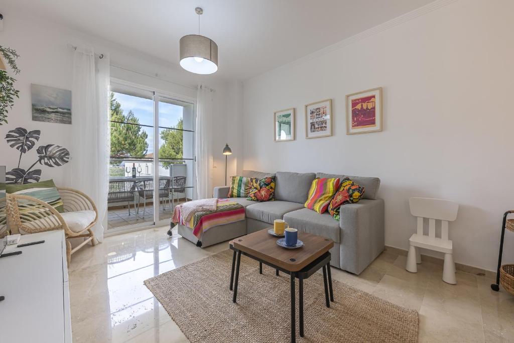 Sunny Hill: Vue Montagne - 3 ch • Valle Properties