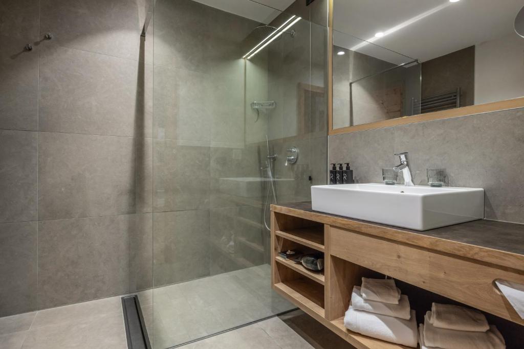 Hotel Ravelli Luxury Spa - Habitación Cuádruple Estándar