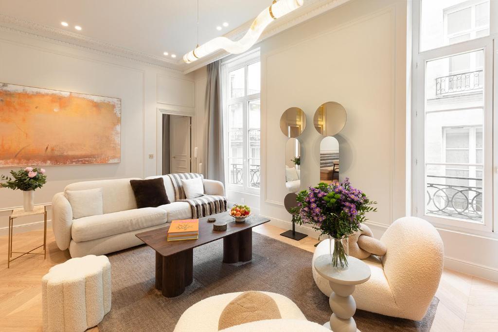 Гостиная зона в Maison Galante's apartments with Services in Louvre - Rue des Déchargeurs