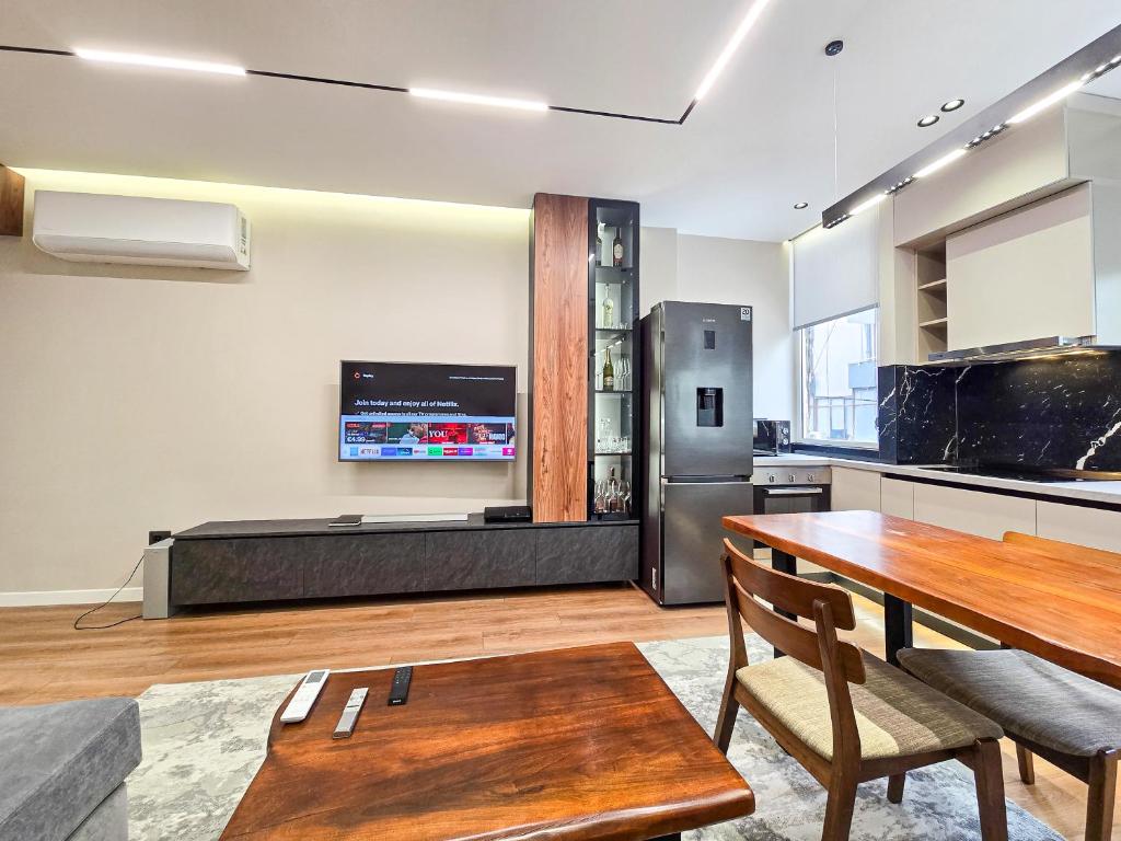 Luxury 2 Bedroom Apartment