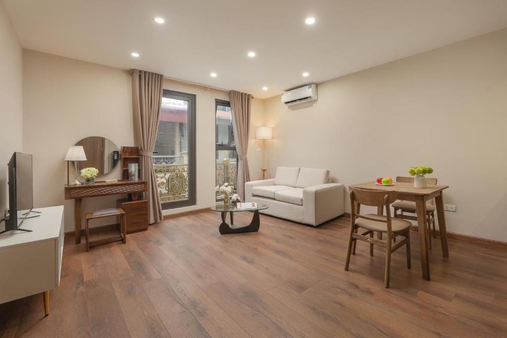 Posezení v ubytování Fuji Apartment Hoàn Kiếm