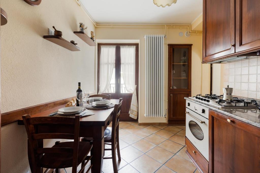 Kuchyň nebo kuchyňský kout v ubytování Residence Madamin