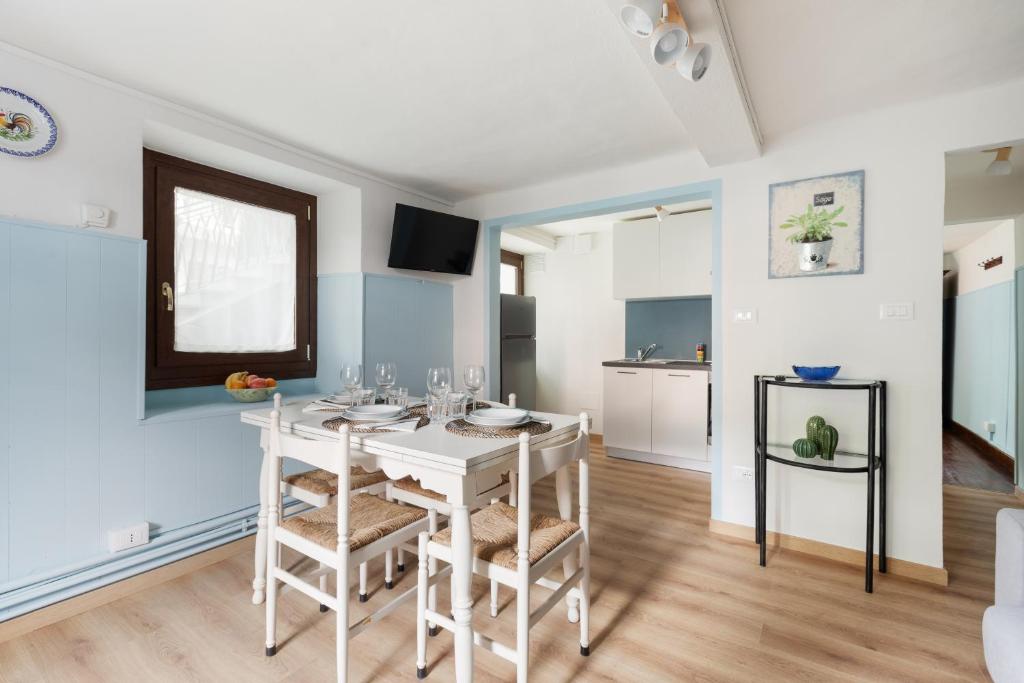 Kuchyň nebo kuchyňský kout v ubytování Residence Madamin