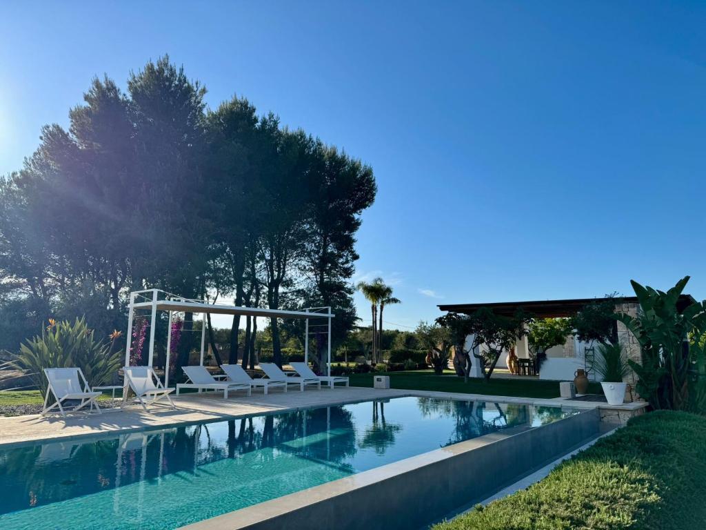 Bazén v ubytovaní Pietra e Calce With Pool alebo v jeho blízkosti
