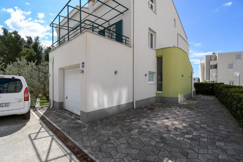 Budova, kde se apartmán nachází