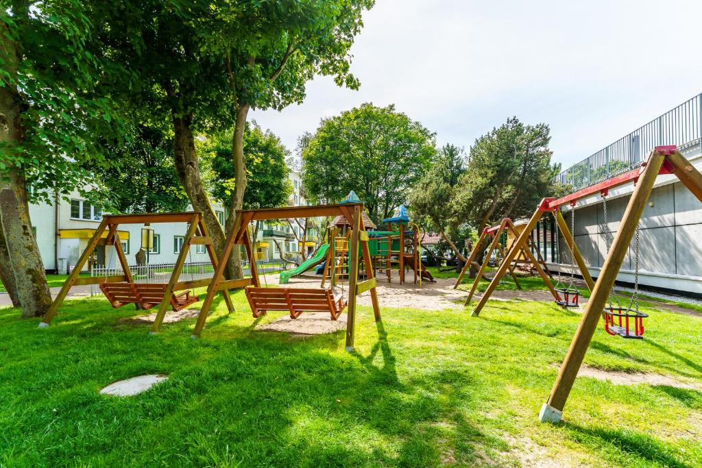 Herní místnost nebo prostor pro děti v ubytování Feniks Seaside Apartment with Pool & near Beach