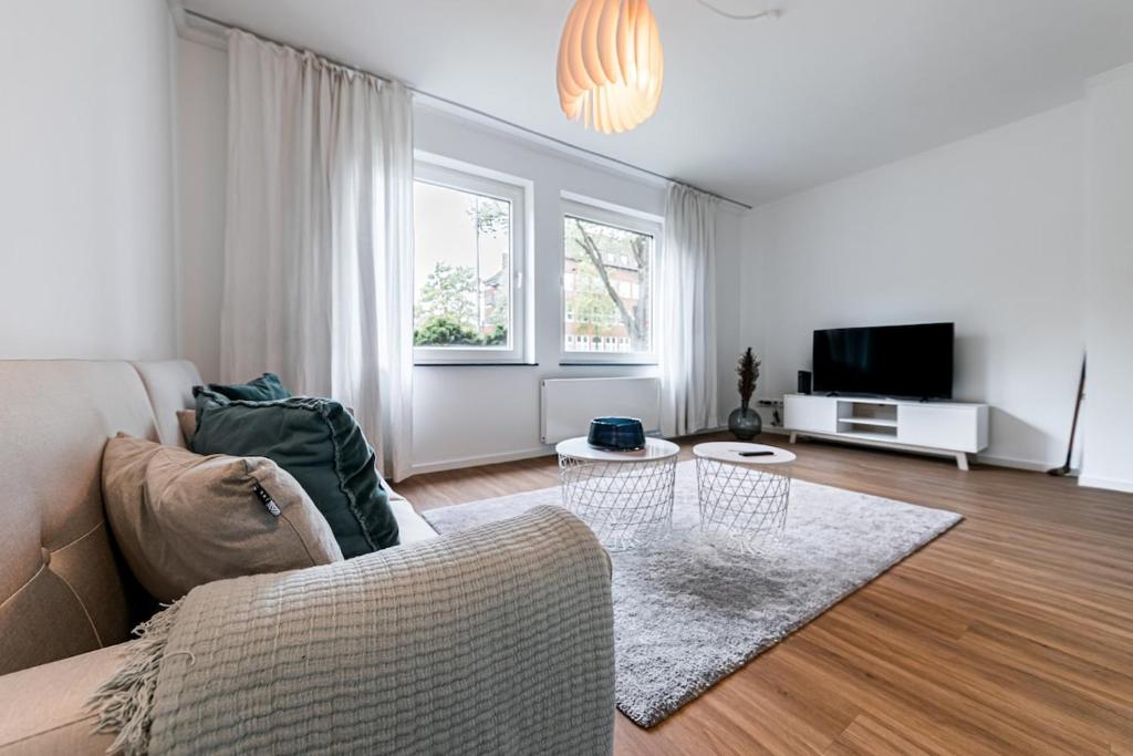 Et tv og/eller underholdning på Stilvolle & Helle Wohnung