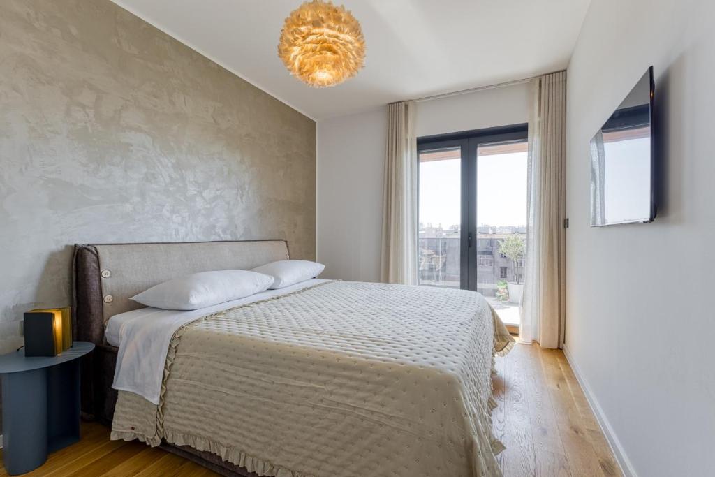 New Modern Apartment Mima