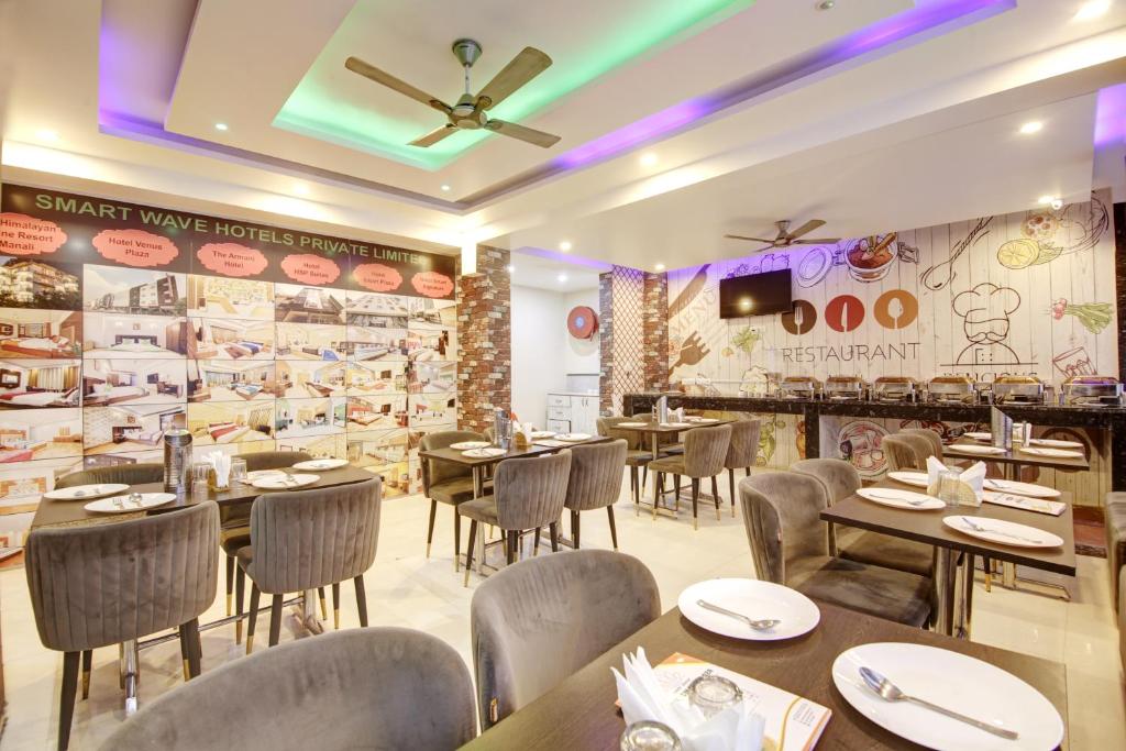 Restaurace v ubytování Smart Plaza Hotel