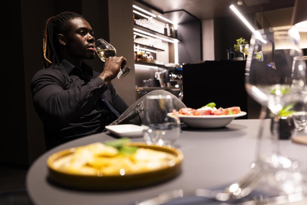 Joy 124 Hotel Milano - Resim 13